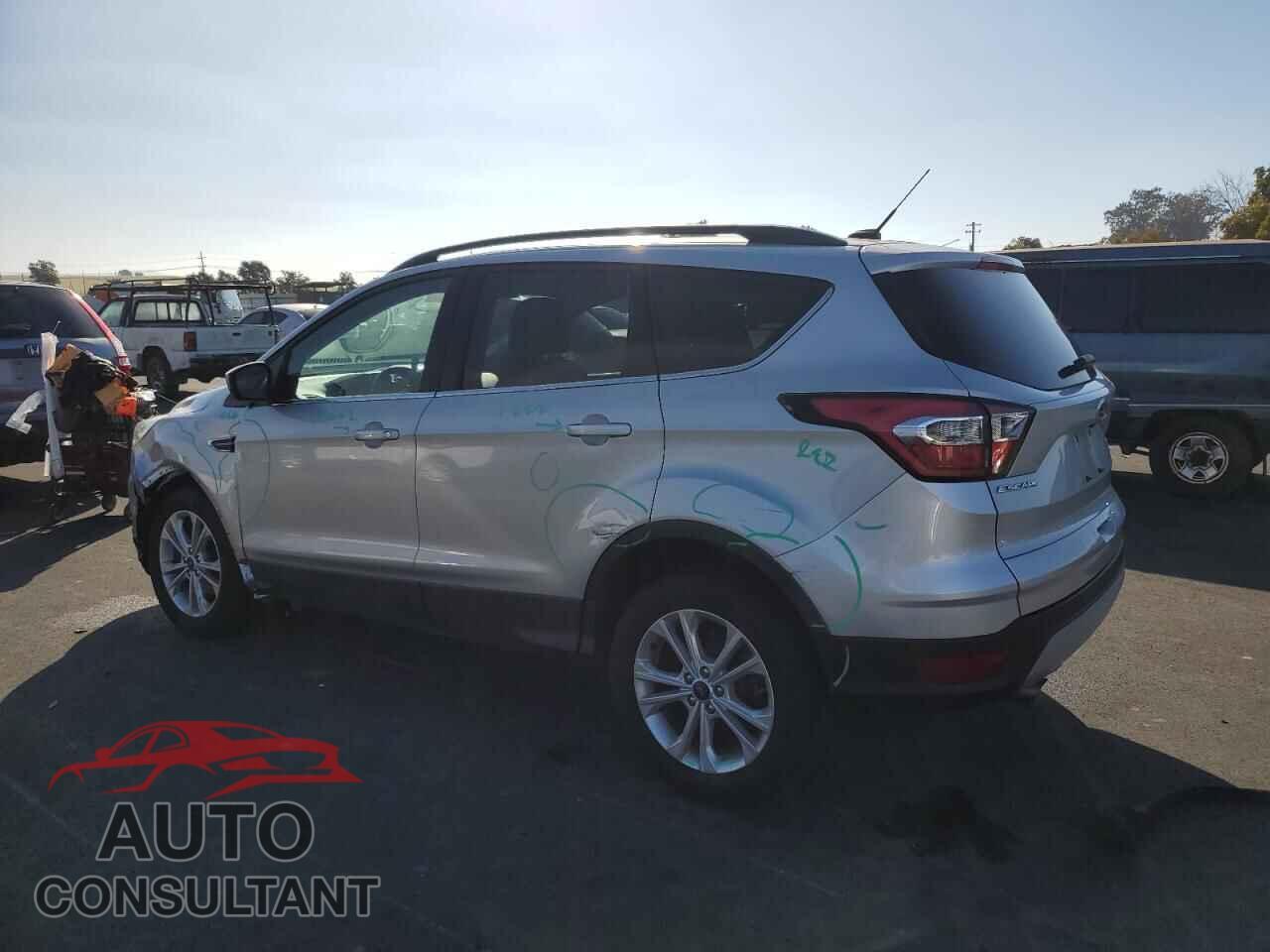 FORD ESCAPE 2017 - 1FMCU0GD2HUC80644