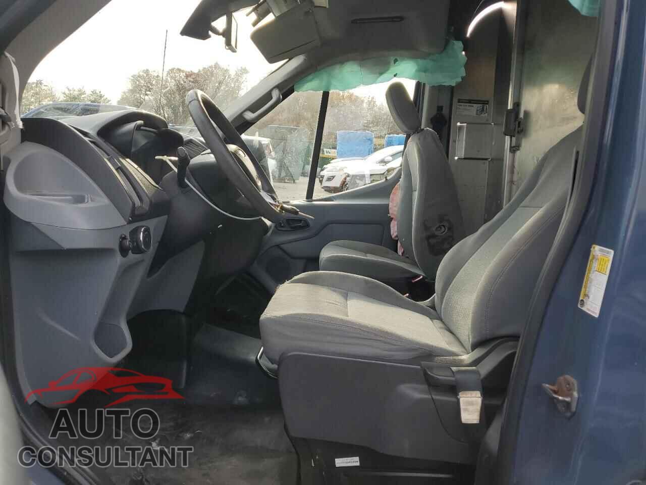 FORD TRANSIT 2019 - 1FTYR3XM0KKA97825