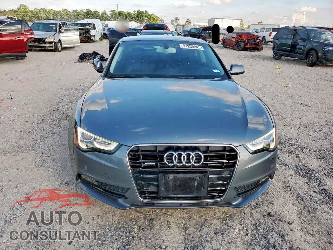AUDI A5 2013 - WAULFAFR2DA077585