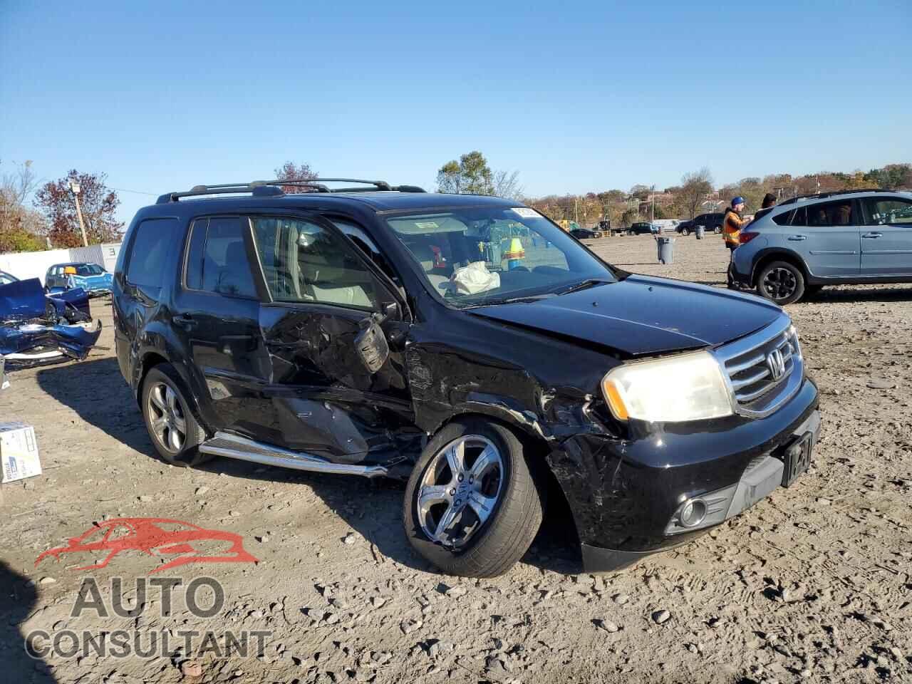HONDA PILOT 2013 - 5FNYF4H65DB045556