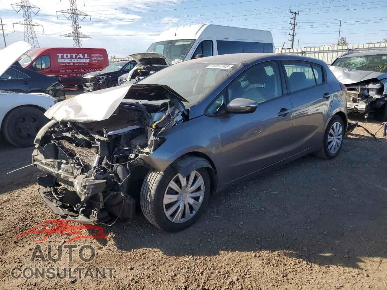KIA FORTE 2016 - KNAFK5A82G5537825