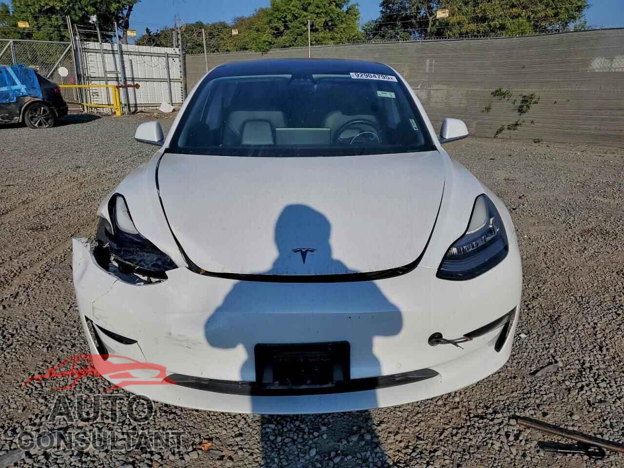 TESLA MODEL 3 2018 - 5YJ3E1EA9JF118430