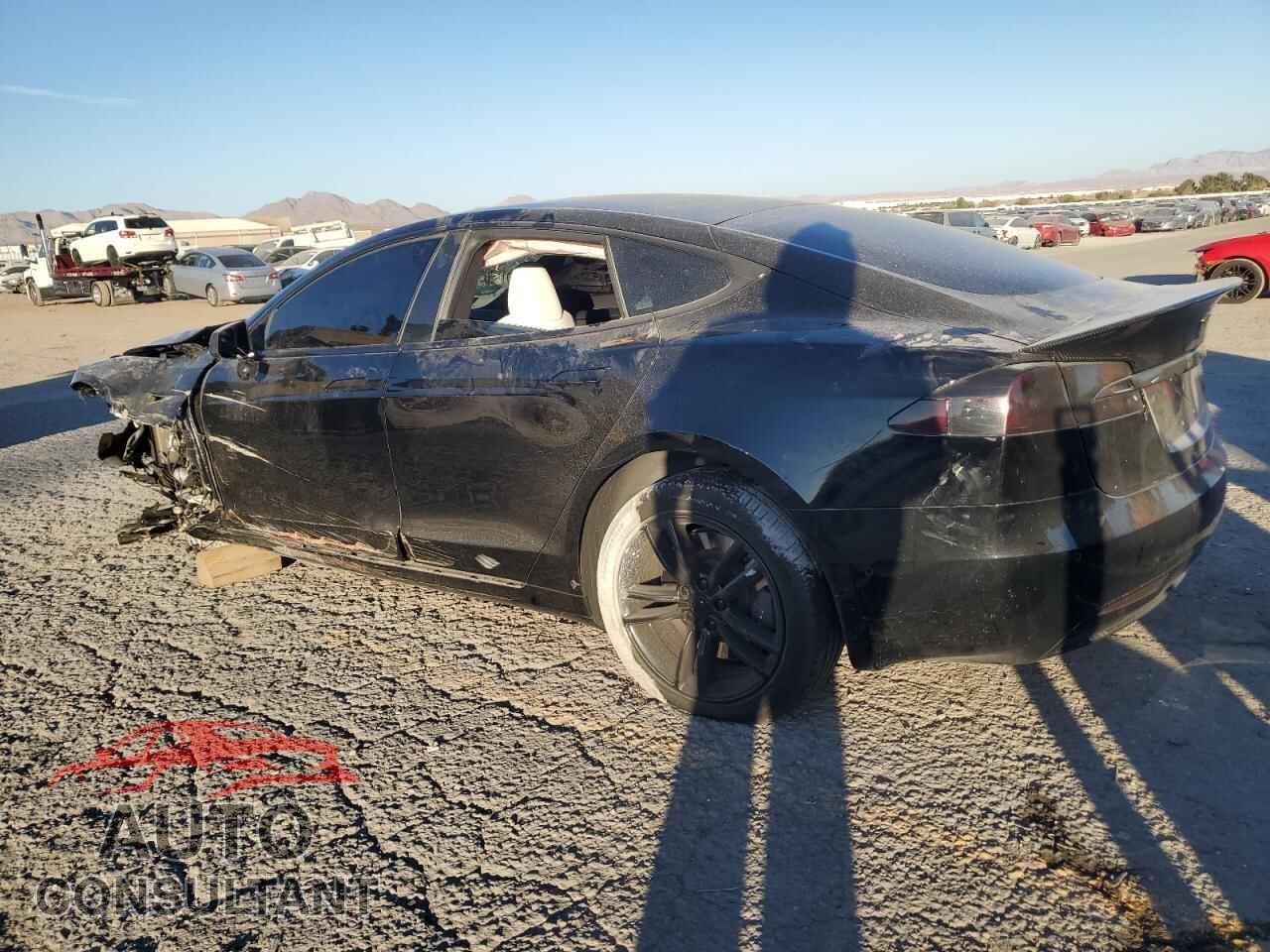 TESLA MODEL S 2021 - 5YJSA1E24MF427162