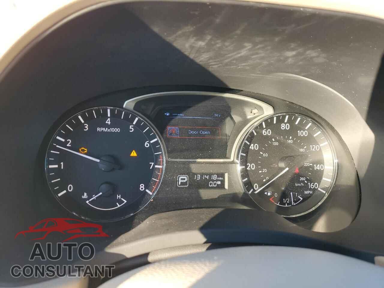 NISSAN PATHFINDER 2013 - 5N1AR2MN9DC648013