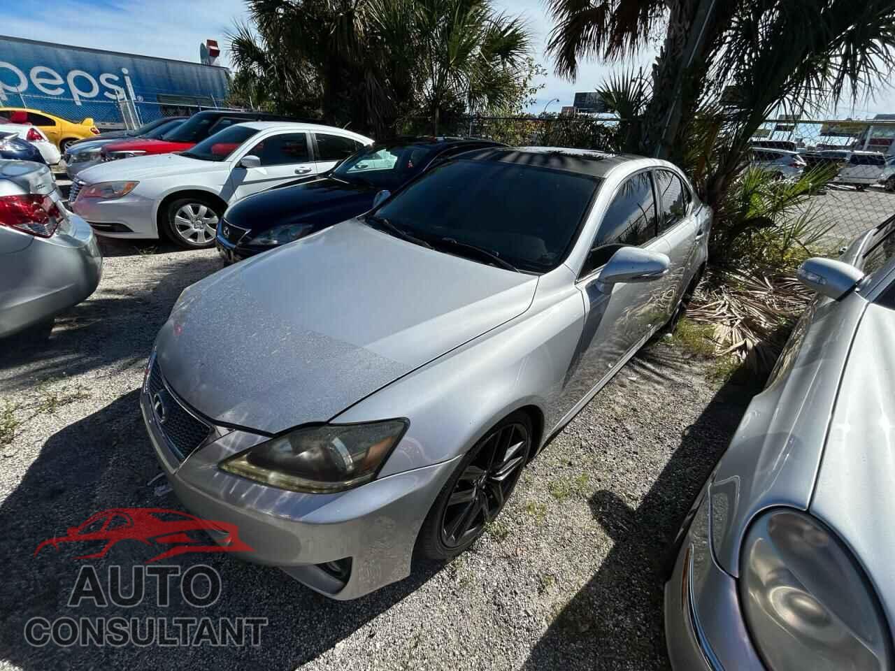 LEXUS IS 2011 - JTHBF5C20B5141236
