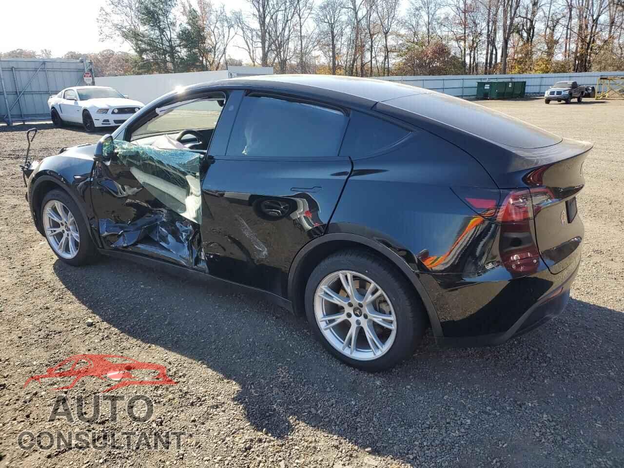 TESLA MODEL Y 2023 - 7SAYGDEE3PF862380