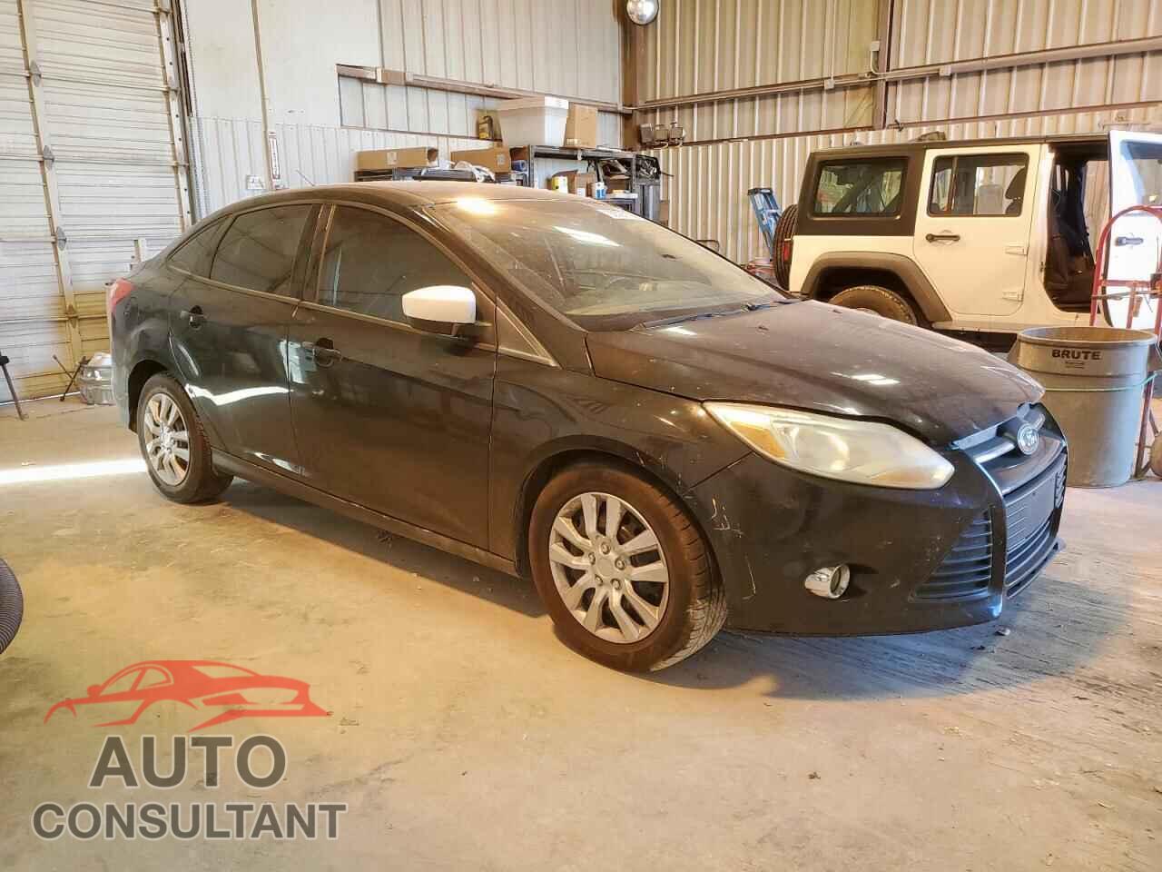 FORD FOCUS 2012 - 1FAHP3F26CL328105