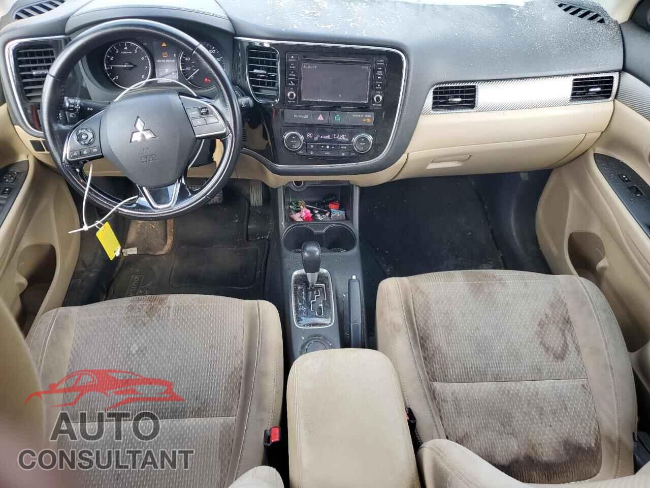 MITSUBISHI OUTLANDER 2016 - JA4AD3A36GZ013872