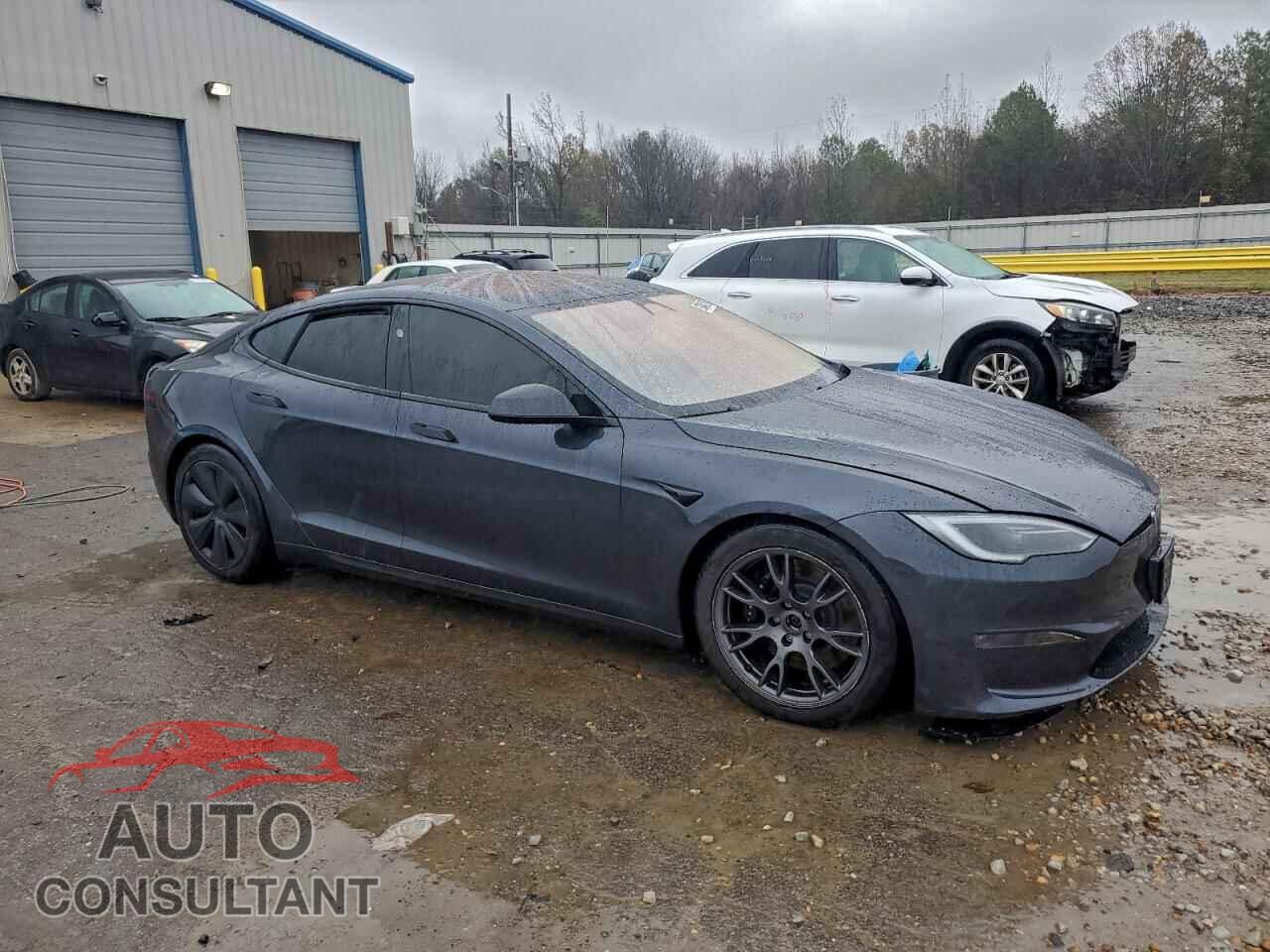 TESLA MODEL S 2024 - 5YJSA1E54RF543009