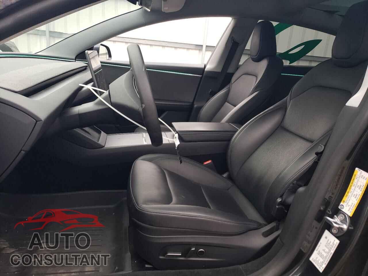 TESLA MODEL 3 2025 - 5YJ3E1EAXSF979990