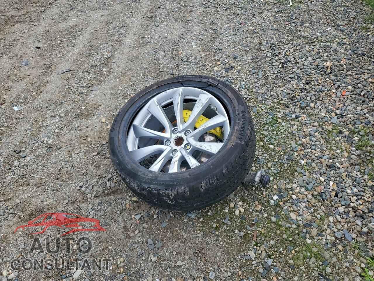 TESLA MODEL 3 2018 - 5YJ3E1EA9JF046595