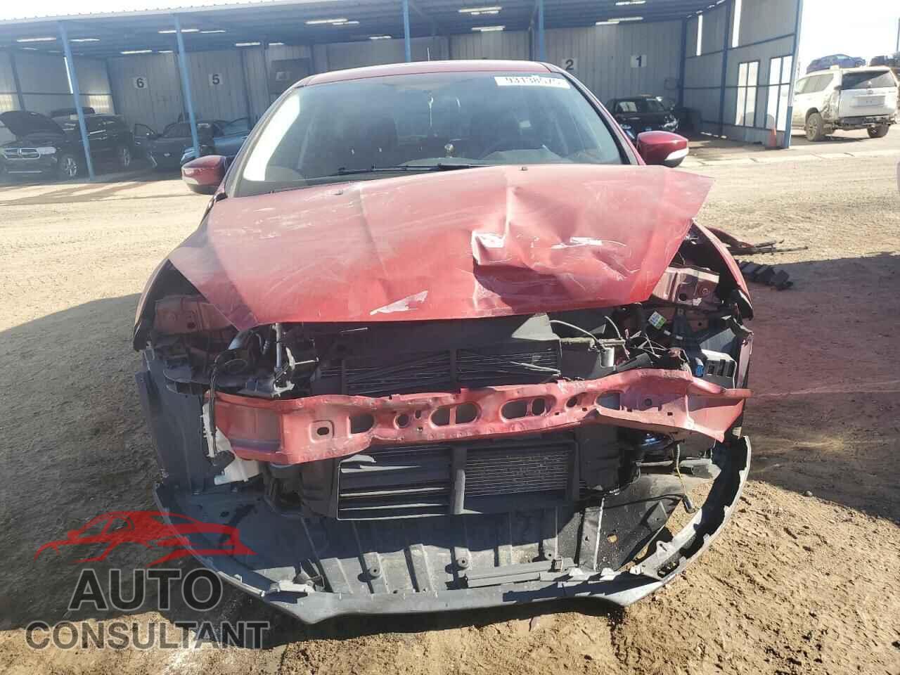 FORD FOCUS 2017 - 1FADP3M26HL271381