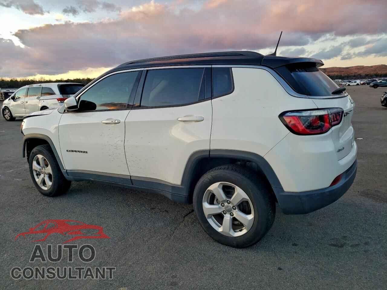 JEEP COMPASS 2018 - 3C4NJDBB7JT435398