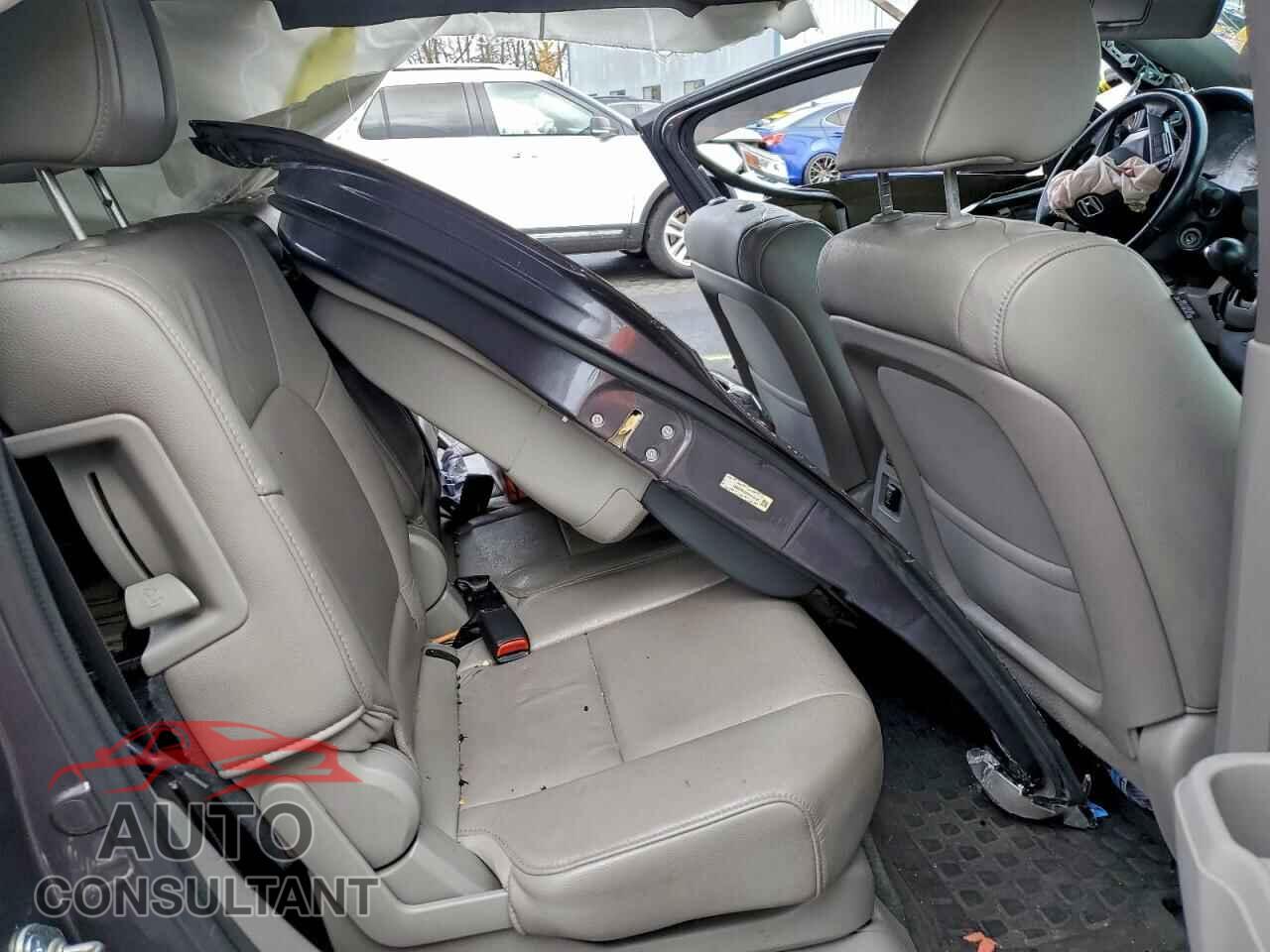 HONDA PILOT 2015 - 5FNYF4H5XFB022963