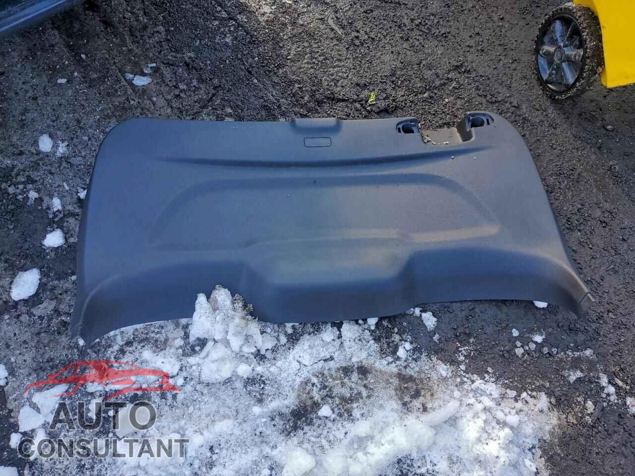 FORD ESCAPE 2017 - 1FMCU0JD1HUB00658