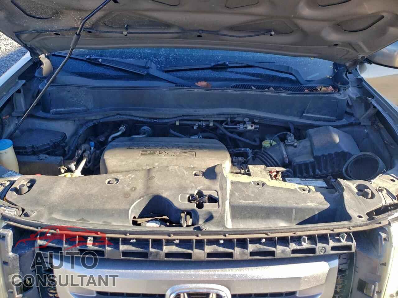HONDA PILOT 2011 - 5FNYF3H61BB027675