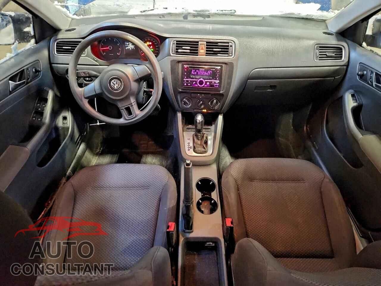 VOLKSWAGEN JETTA 2011 - 3VW2K7AJ4BM089085