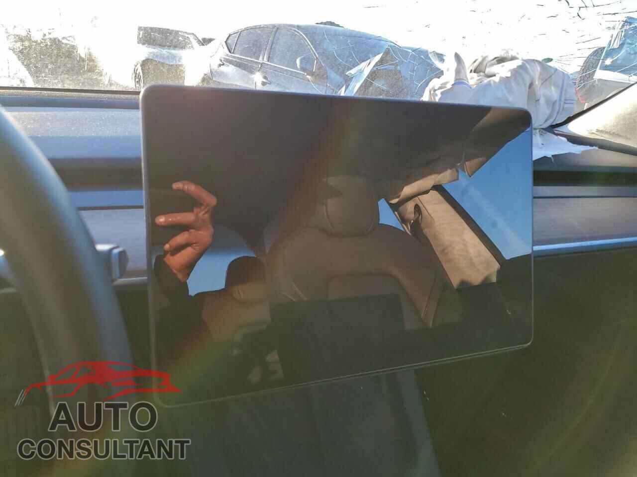 TESLA MODEL 3 2023 - 5YJ3E1EA1PF660422