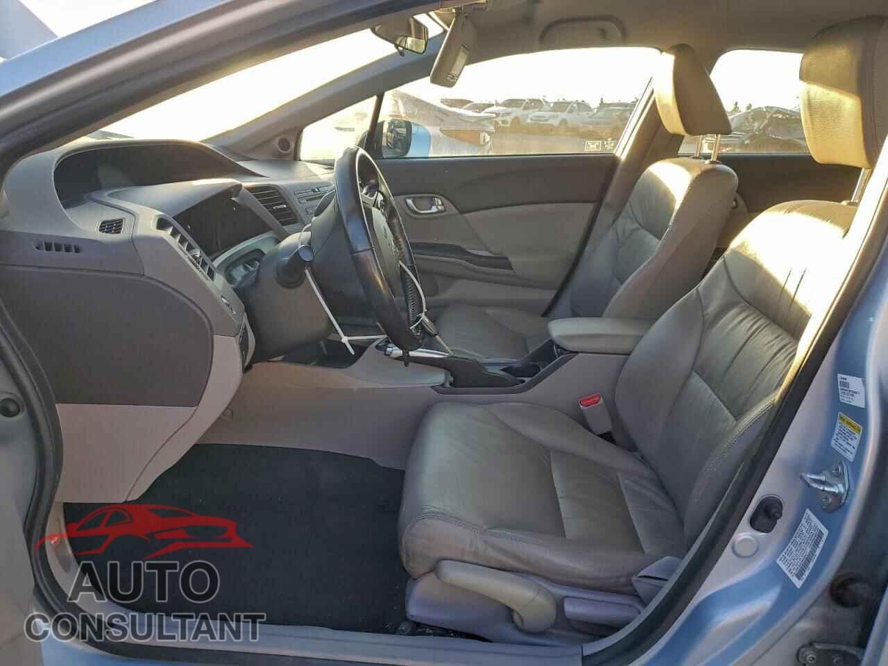HONDA CIVIC 2012 - JHMFB4F38CS008271