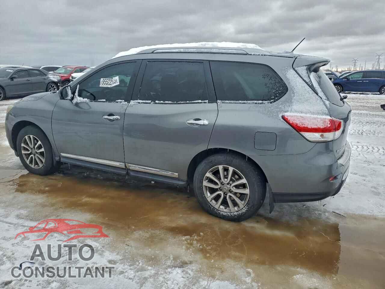 NISSAN PATHFINDER 2015 - 5N1AR2MM9FC666165