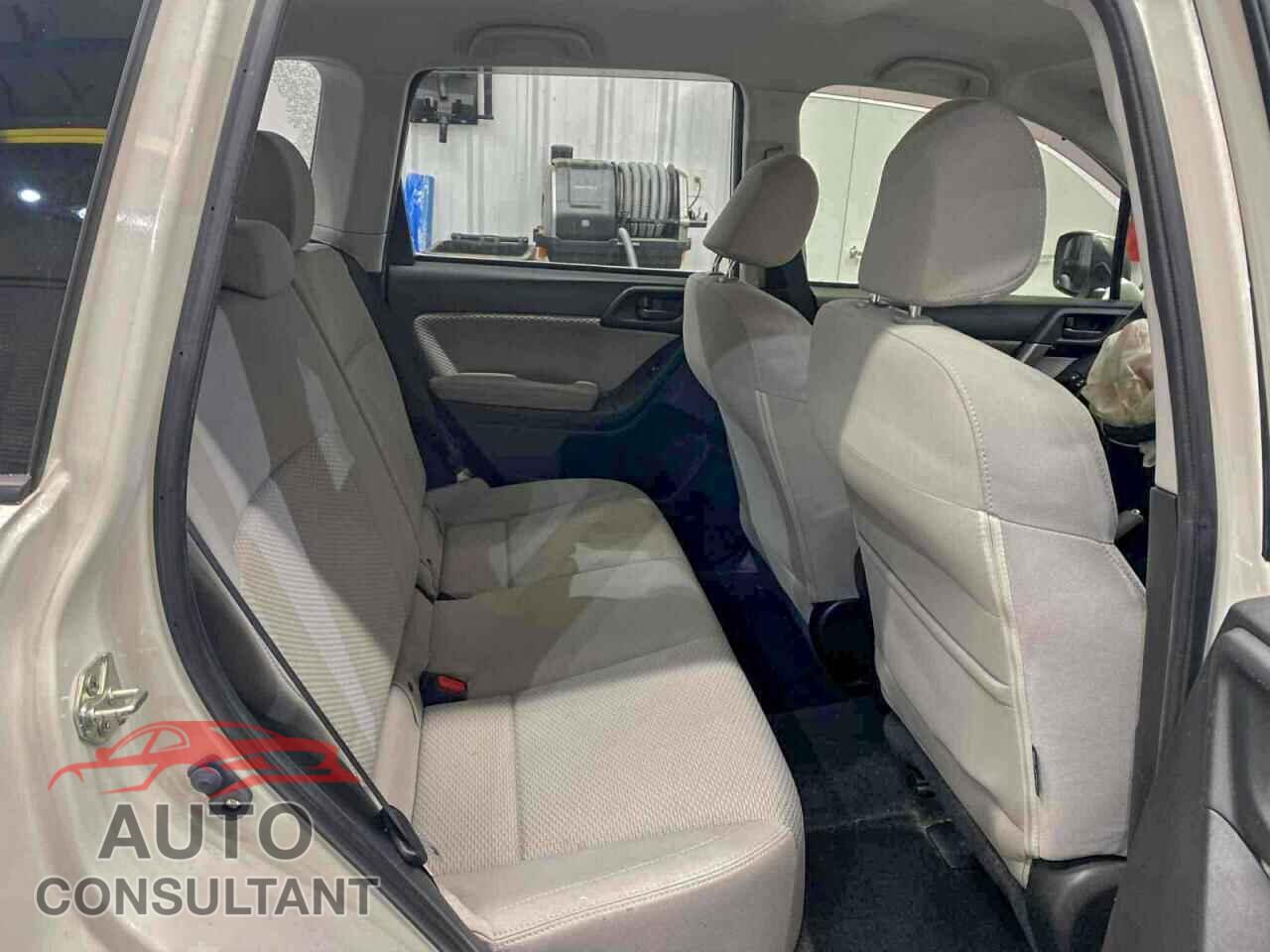 SUBARU FORESTER 2018 - JF2SJABC2JH507148