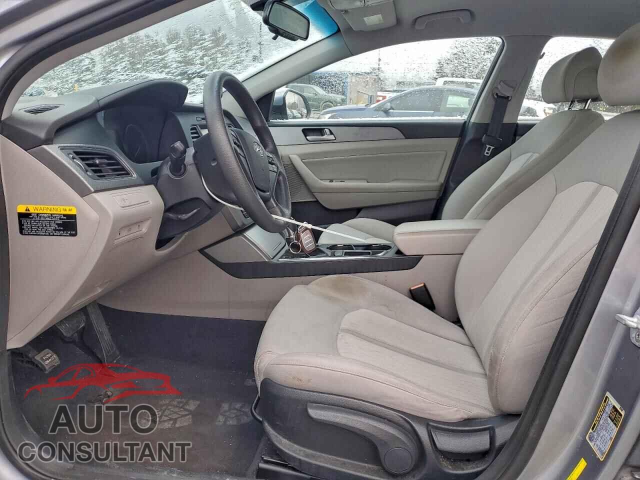 HYUNDAI SONATA 2017 - KMHE24L16HA043478