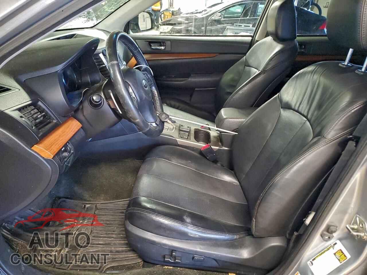 SUBARU OUTBACK 2013 - 4S4BRBKC1D3255371