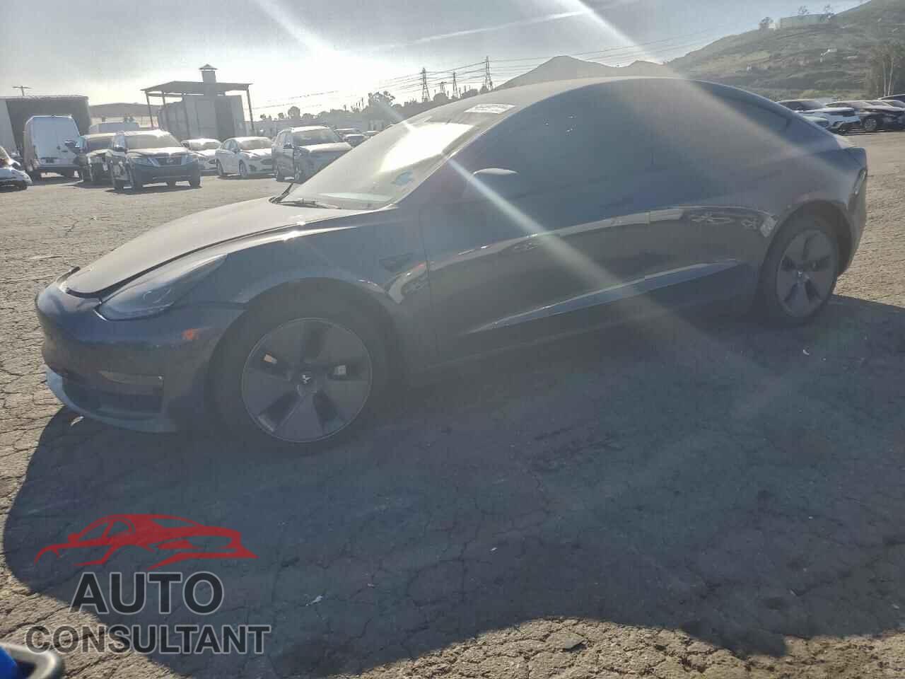 TESLA MODEL 3 2022 - 5YJ3E1EB4NF194765