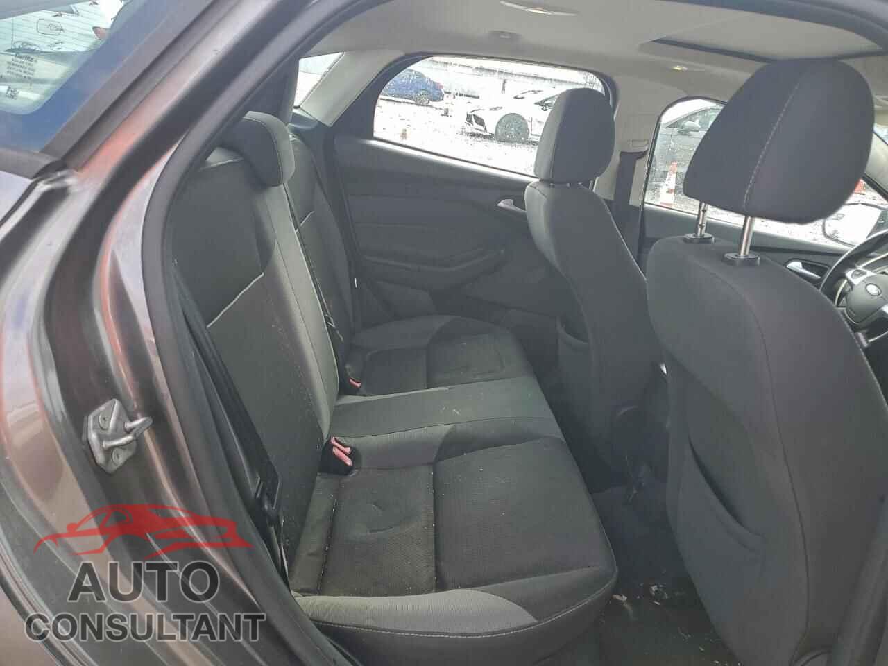 FORD FOCUS 2014 - 1FADP3F26EL275410