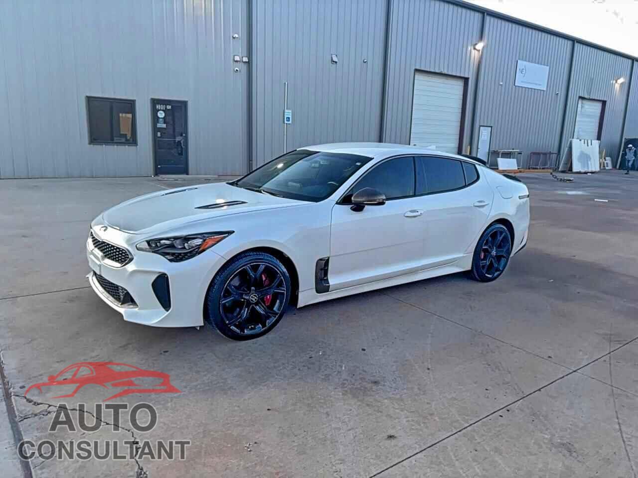 KIA STINGER 2019 - KNAE35LC2K6046054
