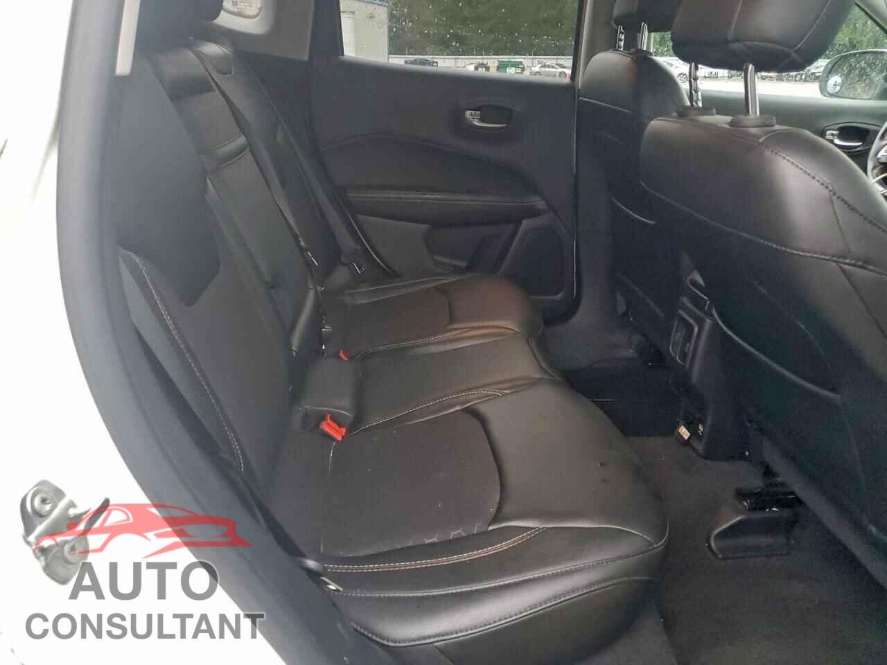 JEEP COMPASS 2018 - 3C4NJDBB2JT401241
