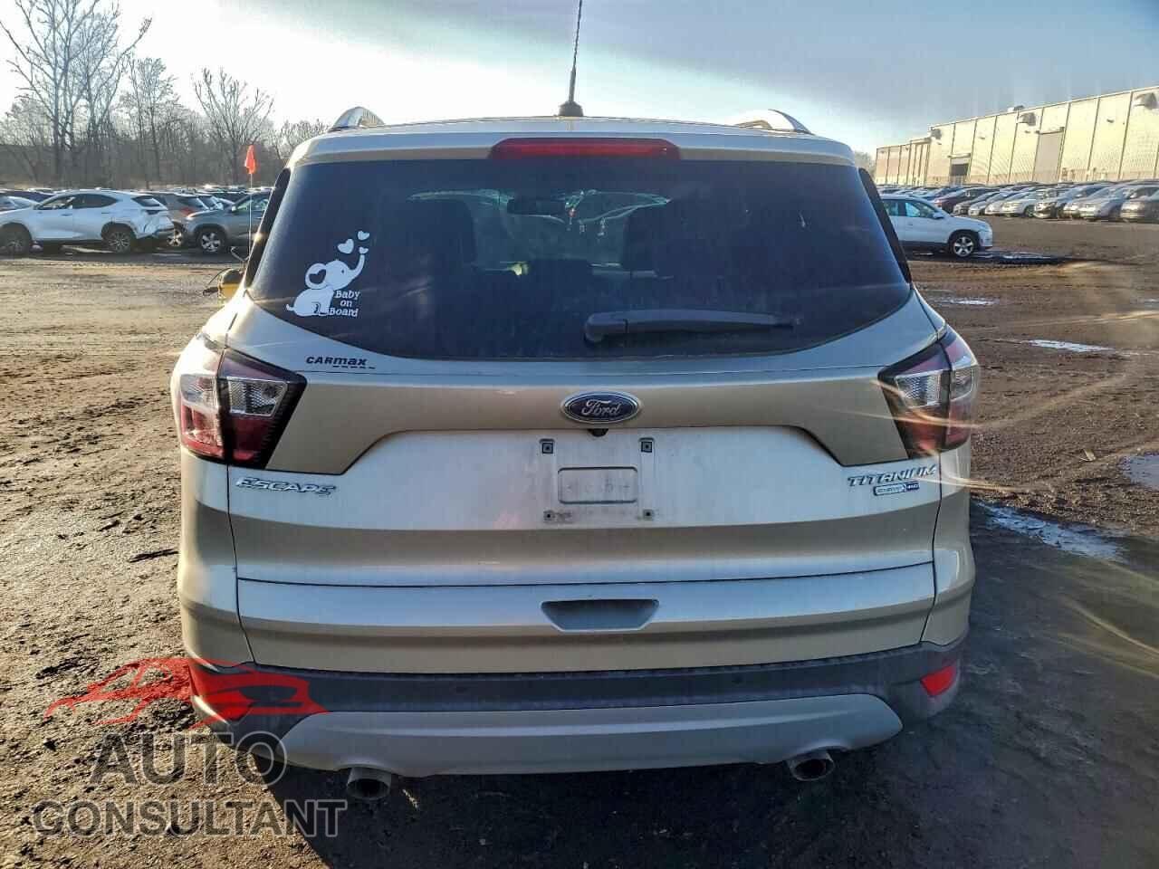 FORD ESCAPE 2017 - 1FMCU9JD8HUC57950