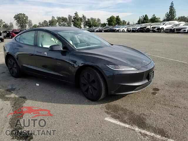 TESLA MODEL 3 2025 - 5YJ3E1EA5SF921396
