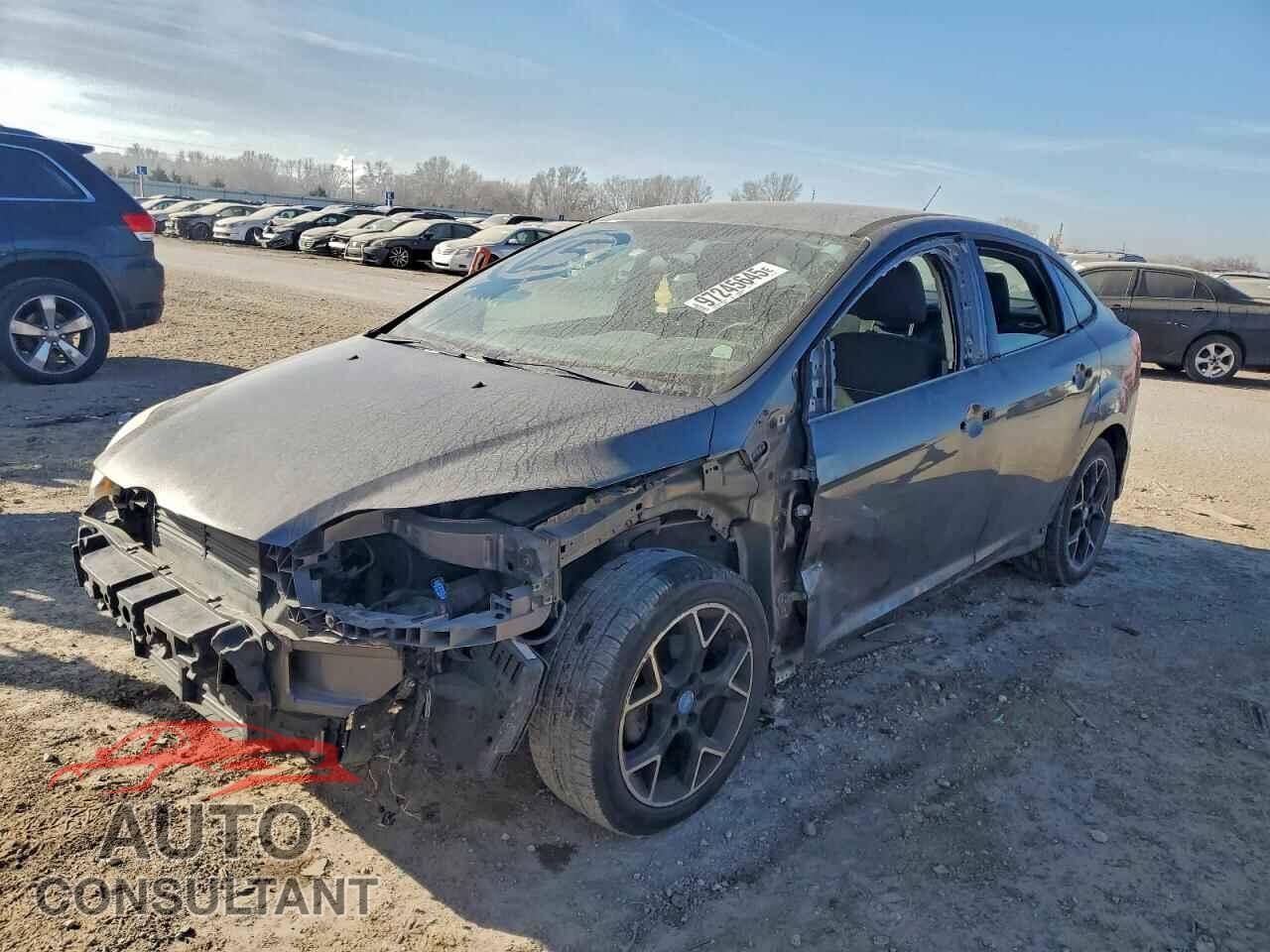 FORD FOCUS 2013 - 1FADP3F27DL112876