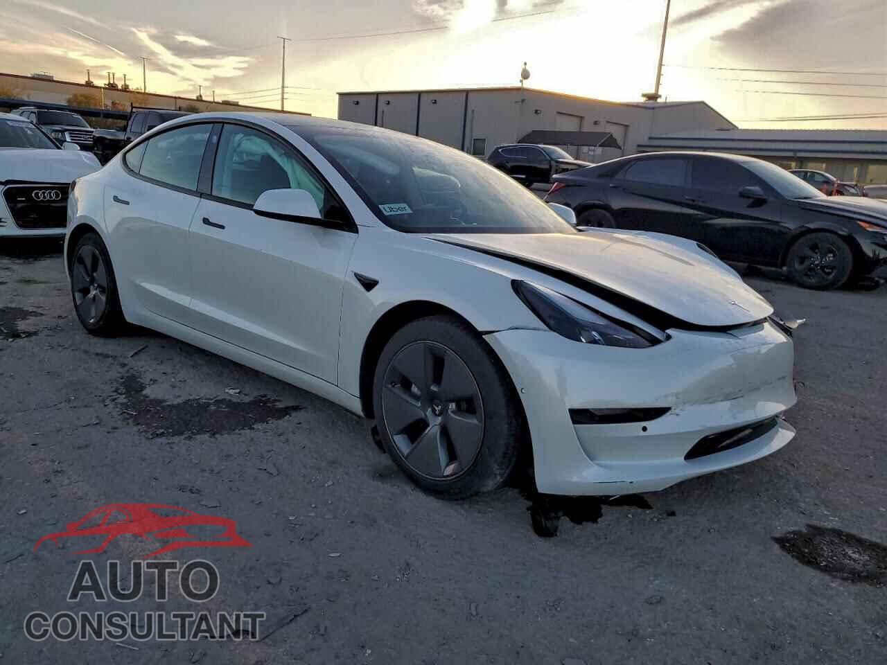 TESLA MODEL 3 2021 - 5YJ3E1EA4MF998778