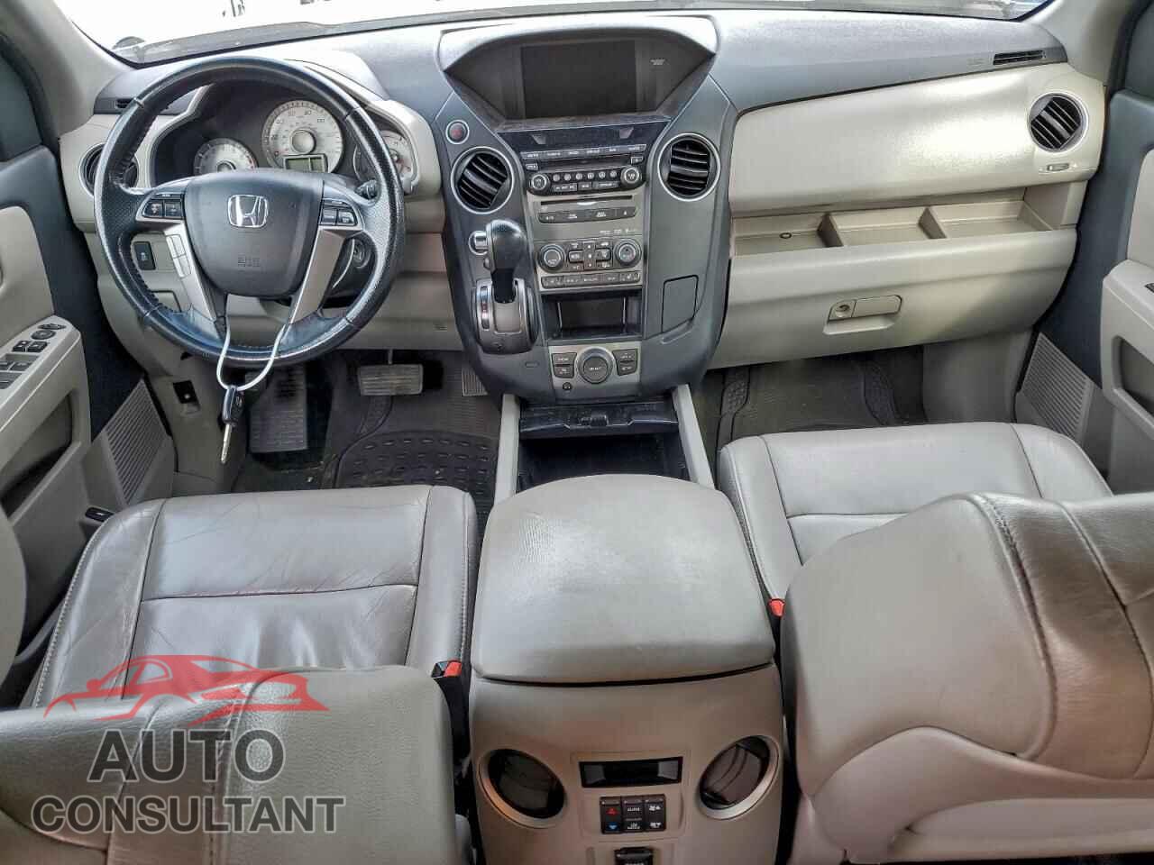 HONDA PILOT 2015 - 5FNYF4H62FB008192