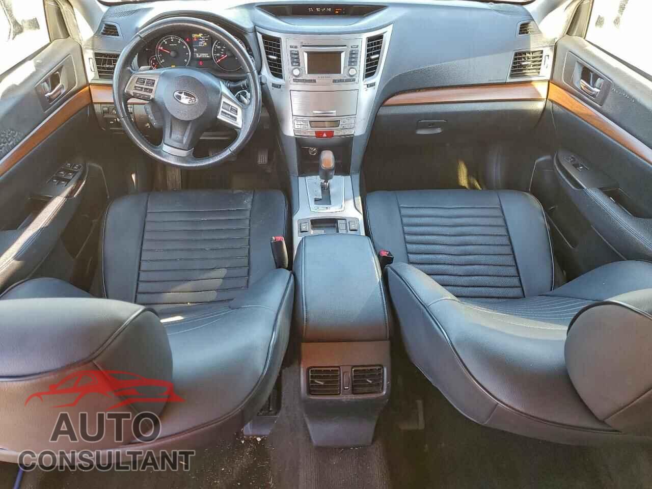 SUBARU OUTBACK 2014 - 4S4BRBKC8E3301215