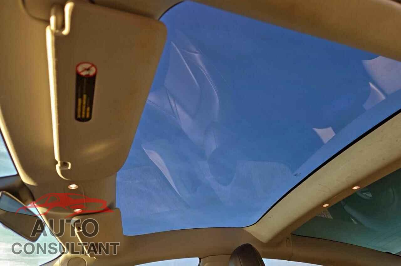 TESLA MODEL 3 2022 - 5YJ3E1EA6NF289982