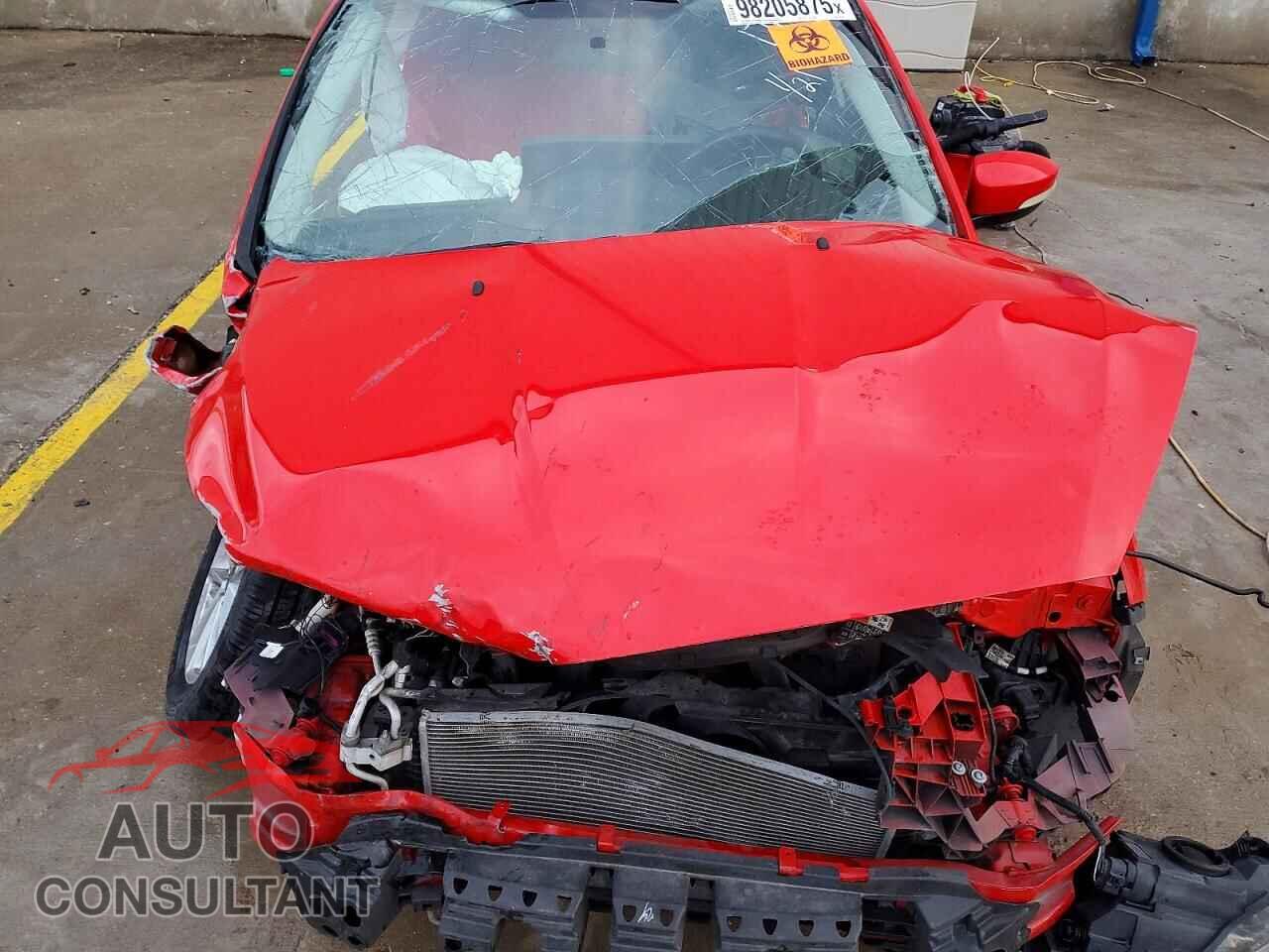FORD FOCUS 2016 - 1FADP3F2XGL331710