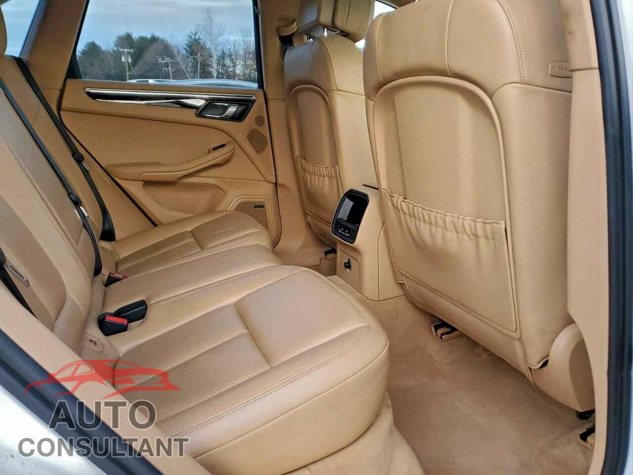 PORSCHE MACAN 2015 - WP1AB2A5XFLB70313