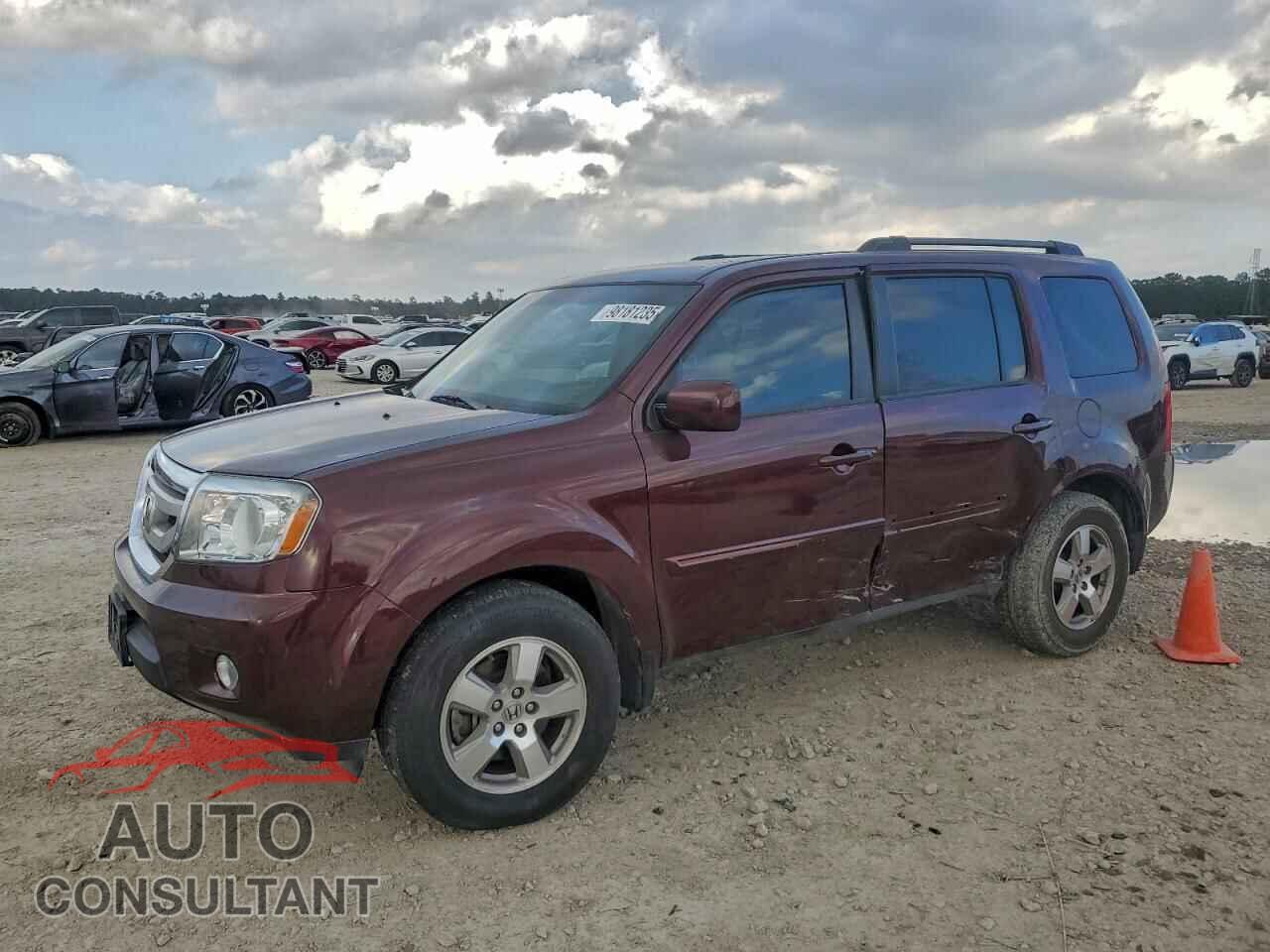 HONDA PILOT 2011 - 5FNYF3H50BB007098