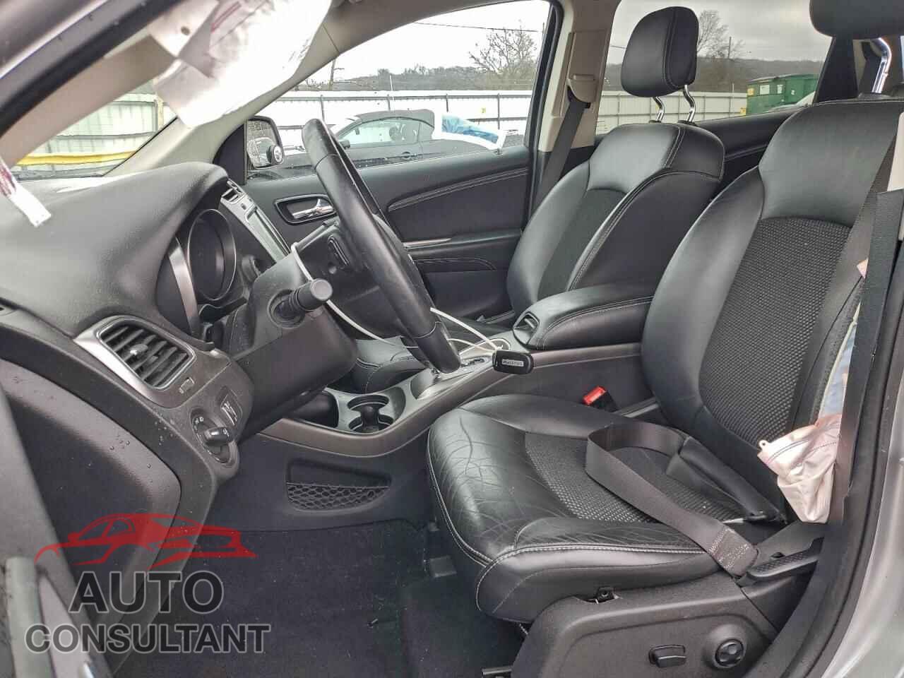 DODGE JOURNEY 2019 - 3C4PDCGG3KT746388