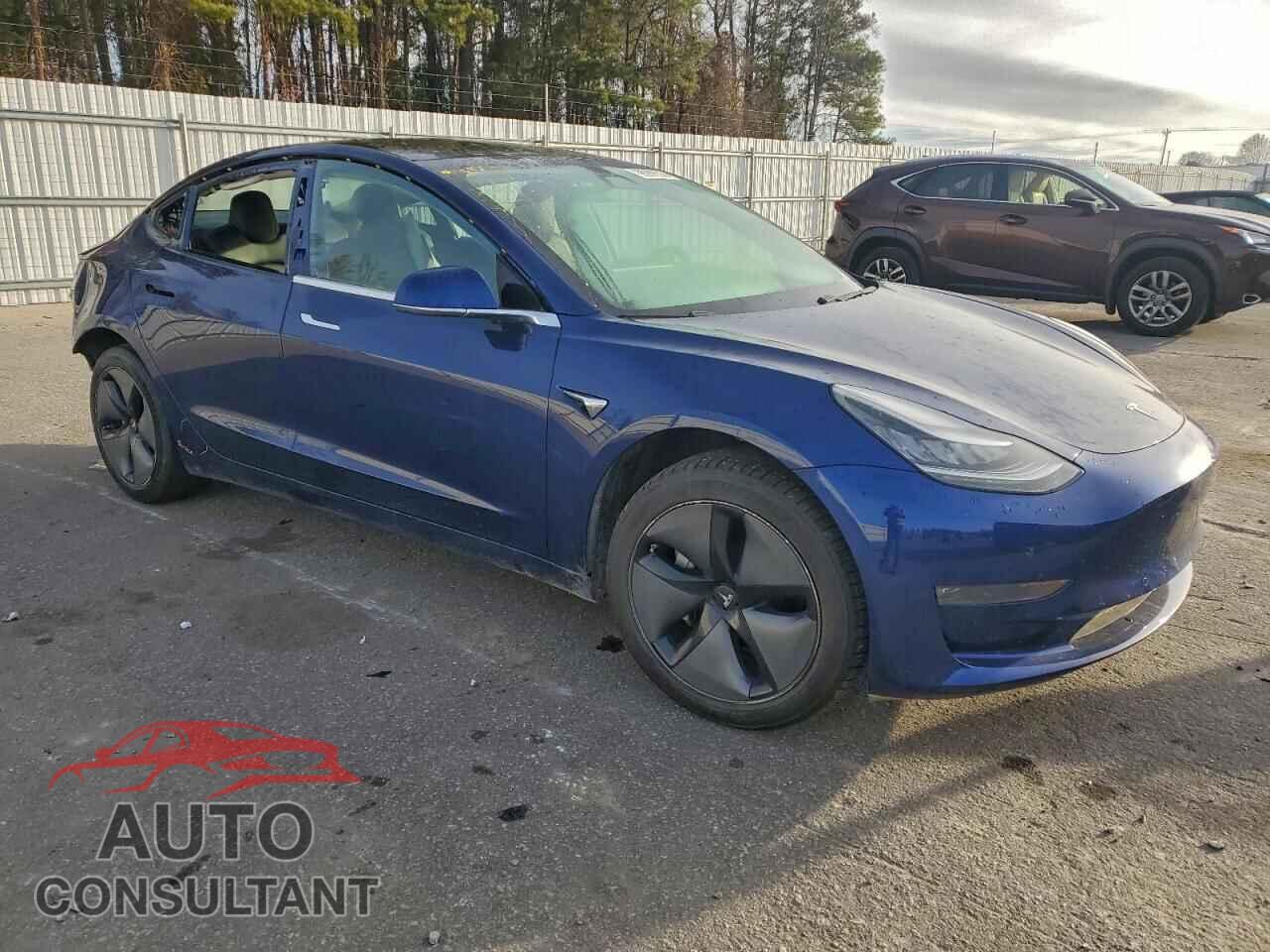 TESLA MODEL 3 2019 - 5YJ3E1EA7KF306882
