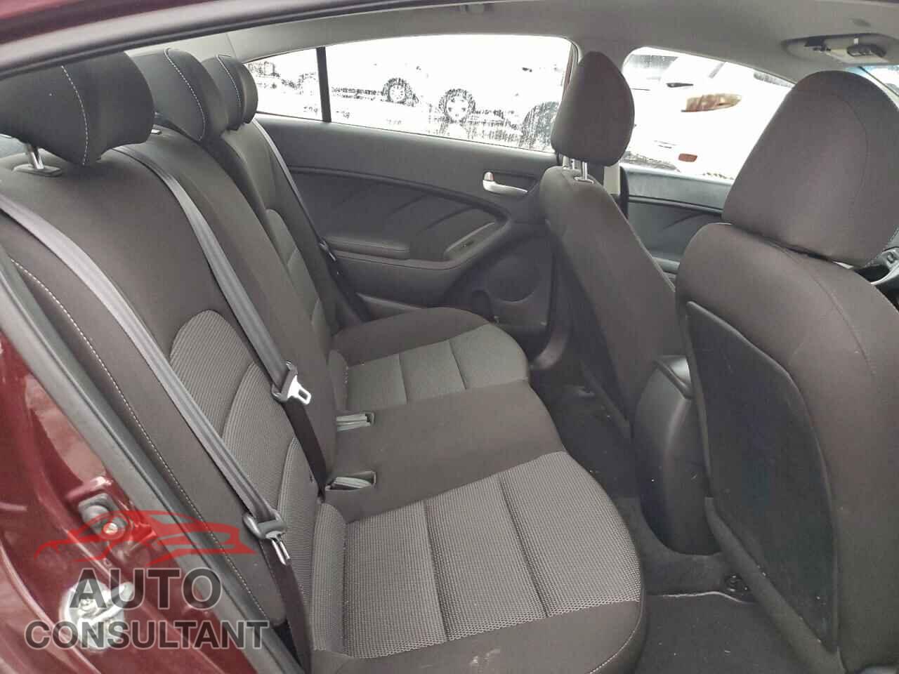 KIA FORTE 2017 - 3KPFK4A7XHE059728