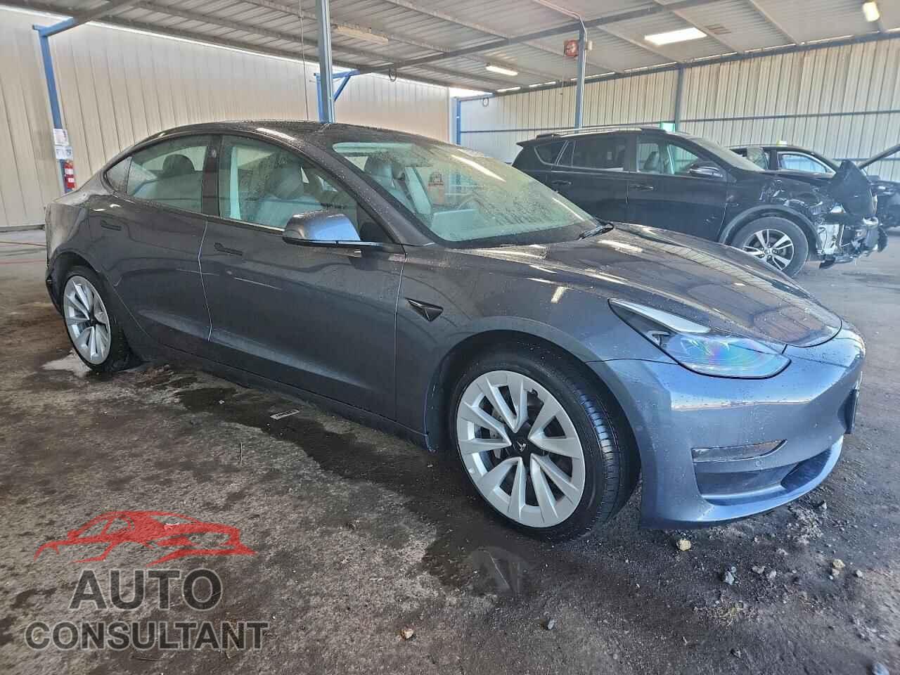 TESLA MODEL 3 2022 - 5YJ3E1EAXNF371231