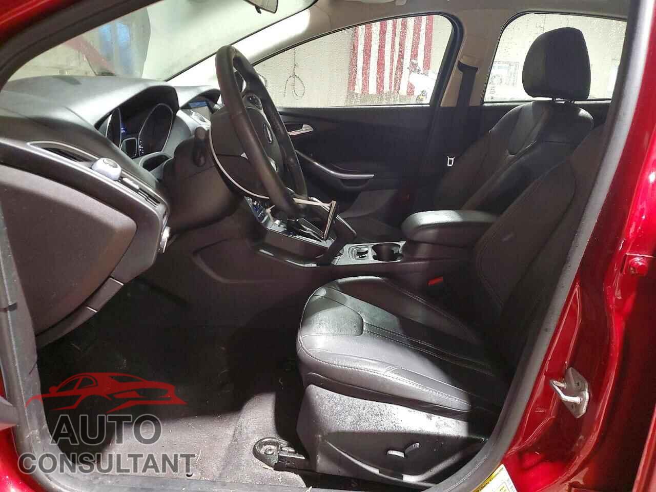 FORD FOCUS 2014 - 1FADP3N28EL128149