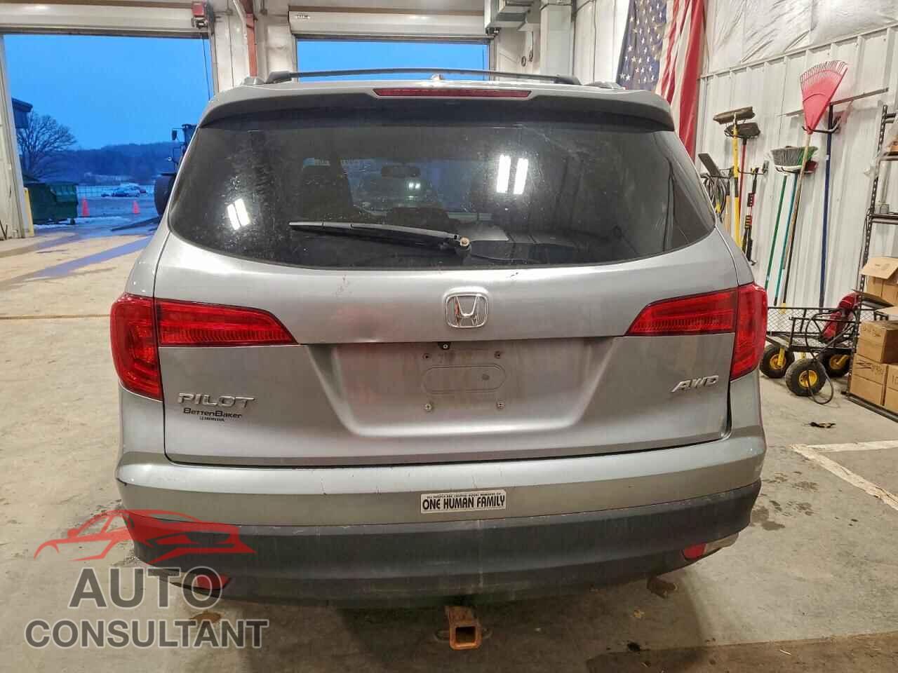 HONDA PILOT 2017 - 5FNYF6H54HB075852