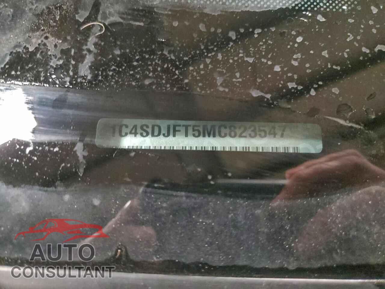 DODGE DURANGO 2021 - 1C4SDJFT5MC823547