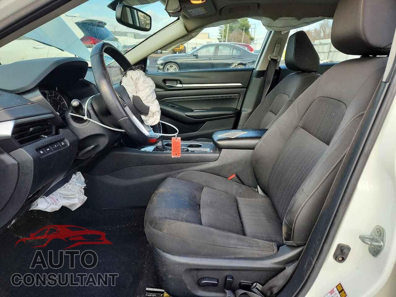 NISSAN ALTIMA 2019 - 1N4BL4DW0KC190332