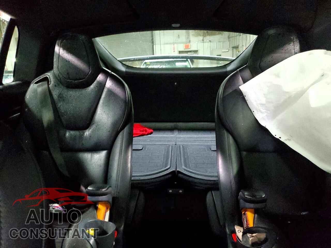 TESLA MODEL X 2023 - 7SAXCBE53PF369388